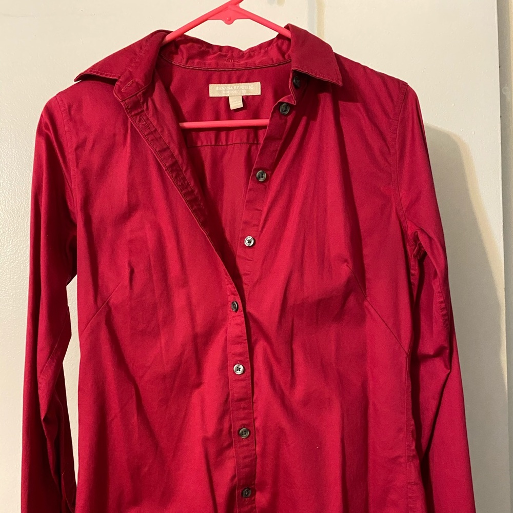 Banana Republic size 4 non iron fitted button up